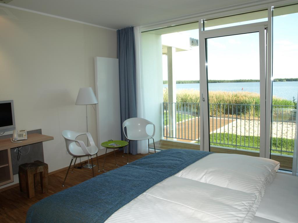 Strandhotel Senftenberger See Стая снимка