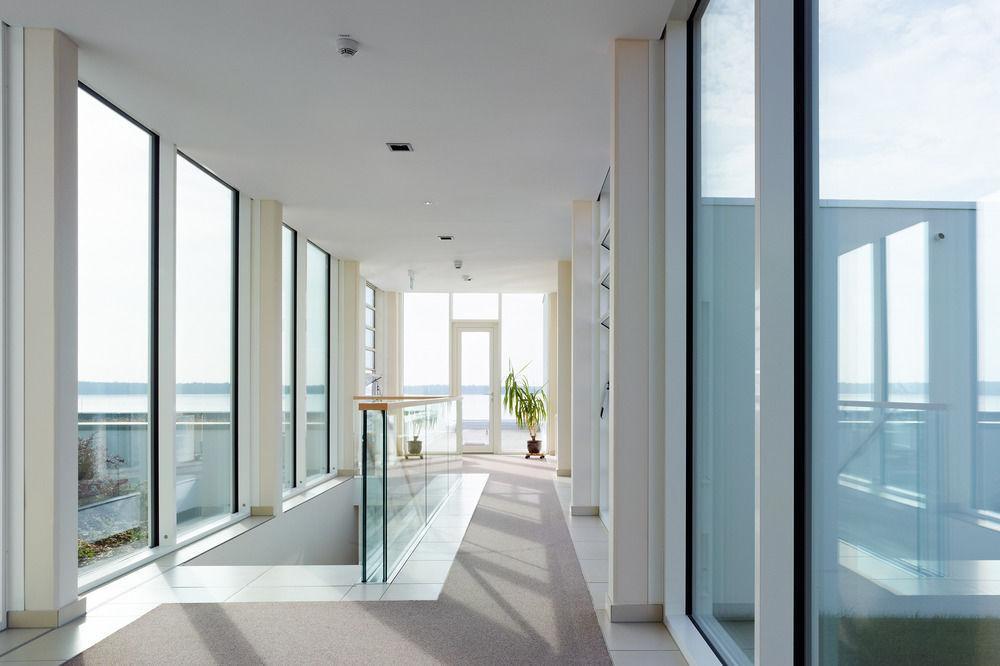 Strandhotel Senftenberger See Екстериор снимка