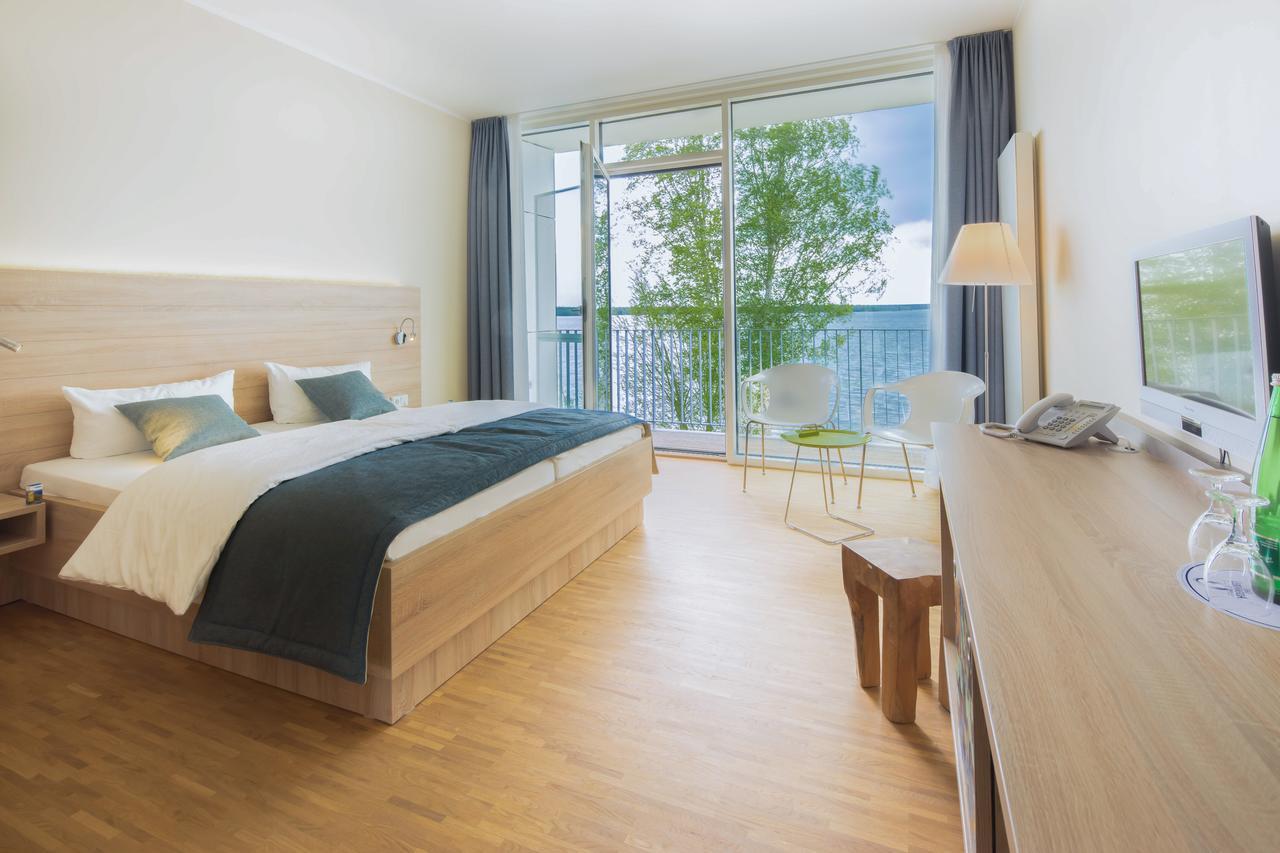 Strandhotel Senftenberger See Екстериор снимка