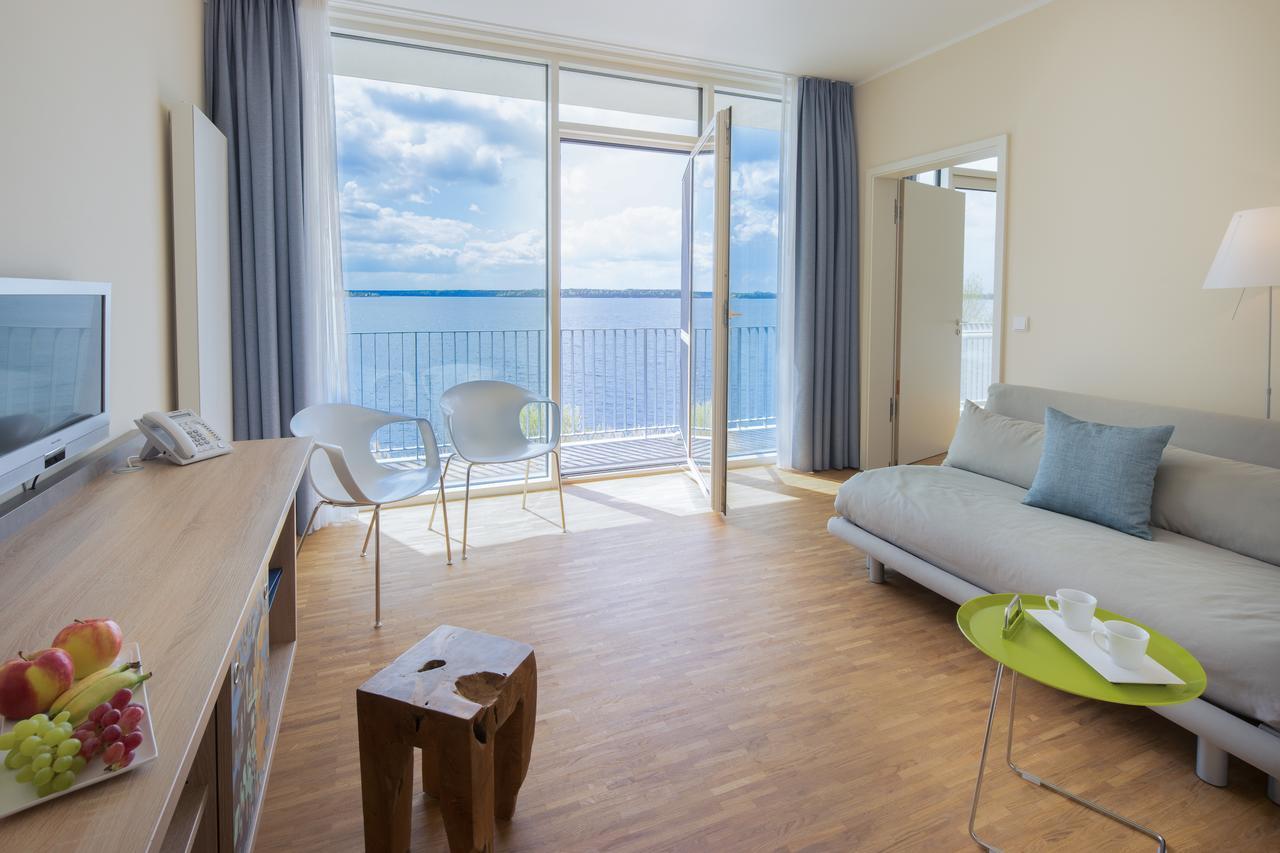 Strandhotel Senftenberger See Екстериор снимка